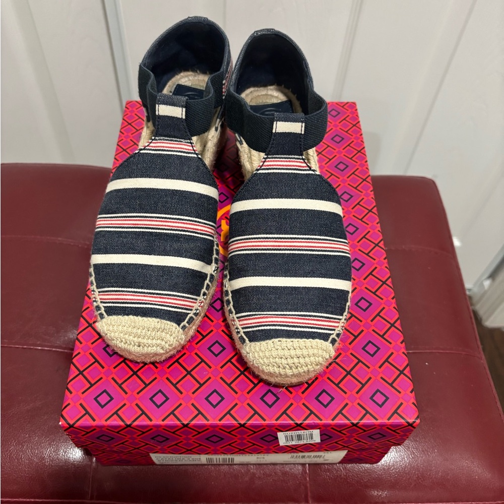 Tory Burch Striped Espadrilles Size 7 Runs Small